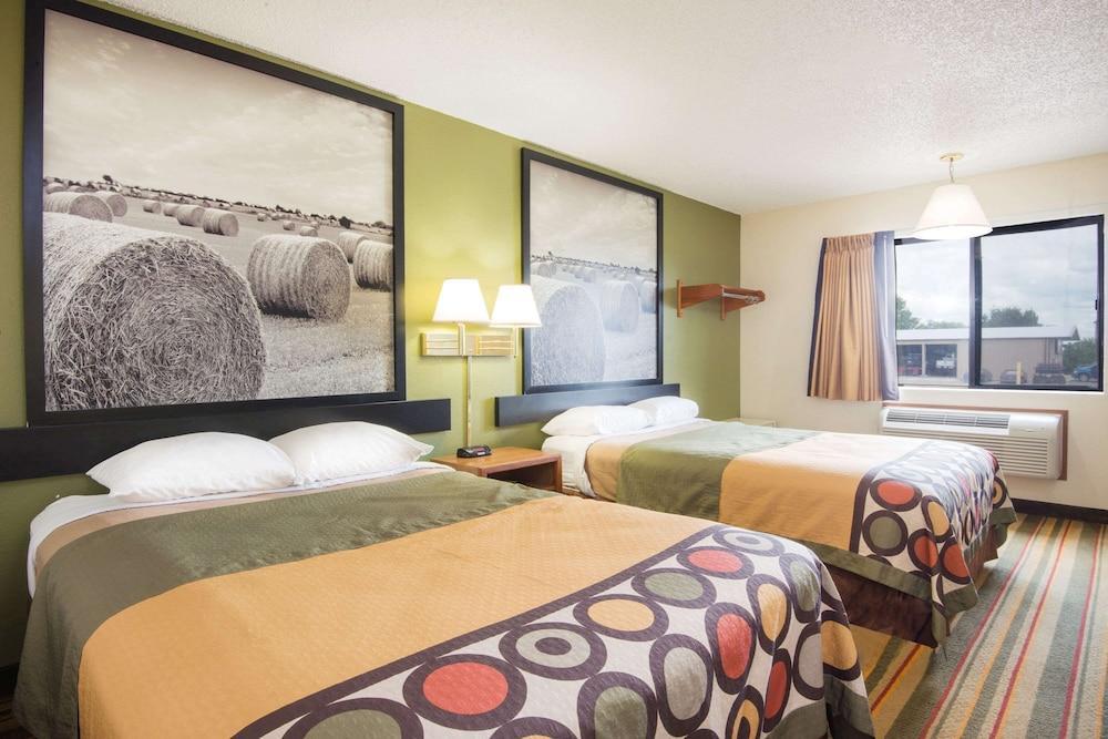 Super 8 By Wyndham El Dorado Hotel Buitenkant foto