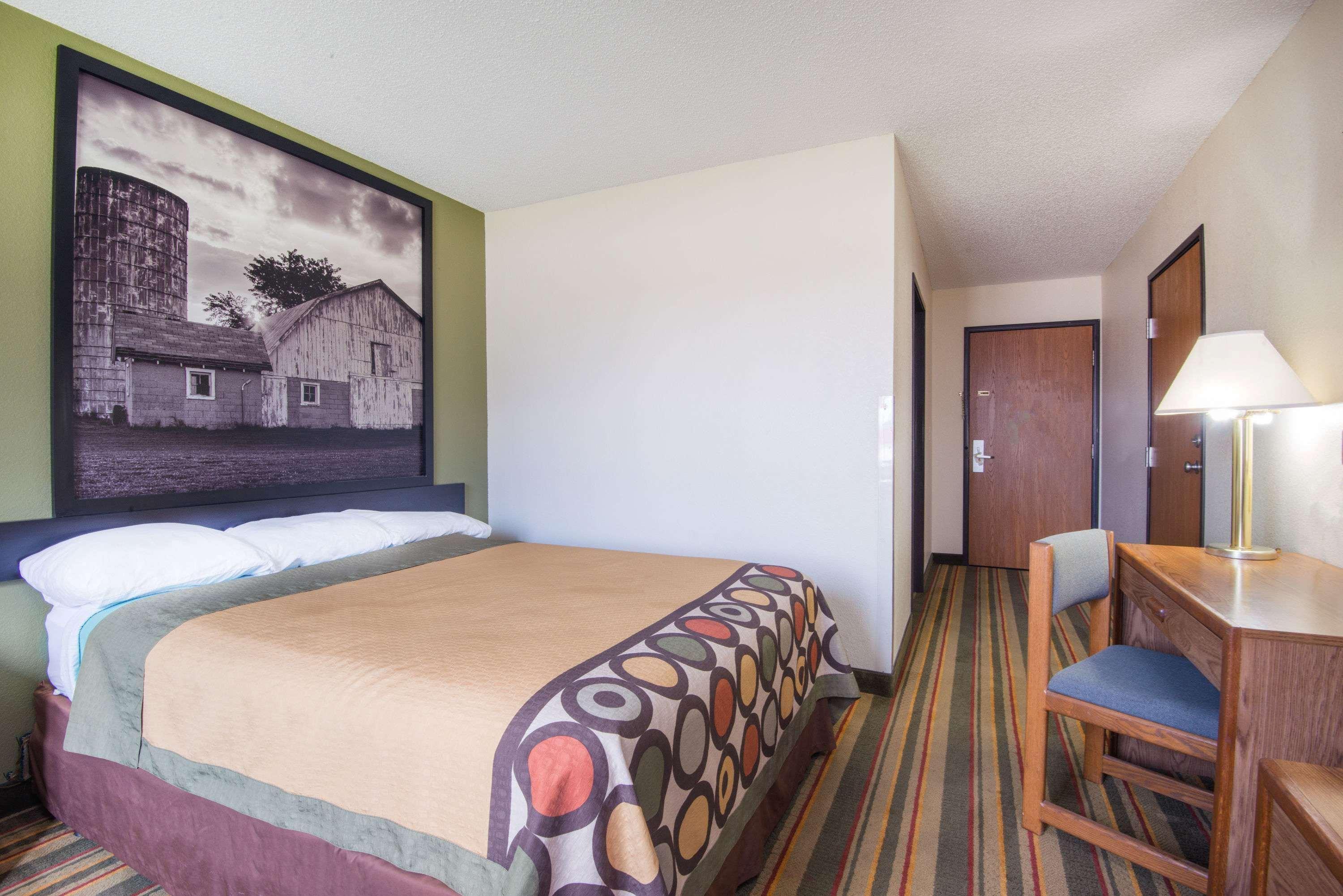 Super 8 By Wyndham El Dorado Hotel Buitenkant foto