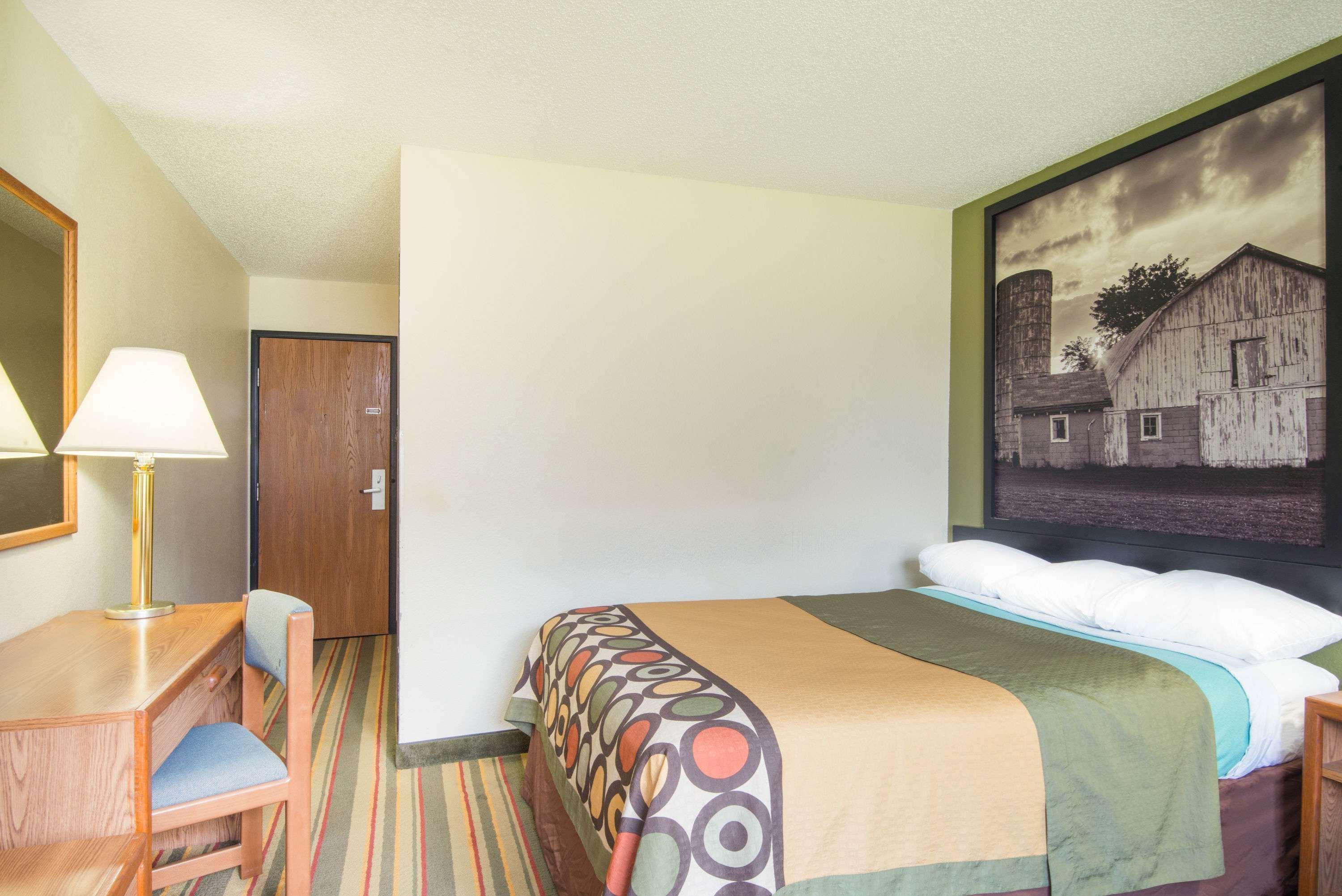 Super 8 By Wyndham El Dorado Hotel Buitenkant foto